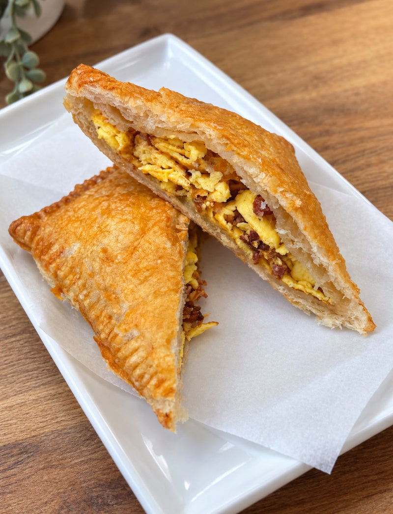 BREAKFAST POCKET: EGG, BACON, POTATO AND CHEESE